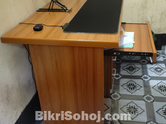 Computer table desk new Big size